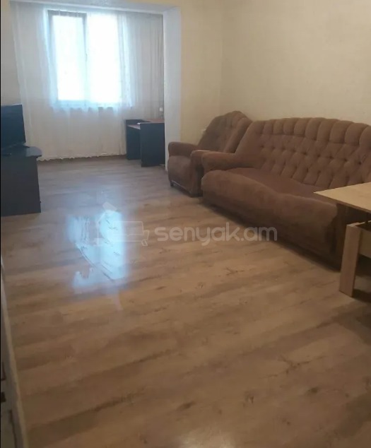 2 Սենյականոց Բնակարան Քարե Շենքում, 54քմ, 2/5 հարկ, Կապիտալ Վերանորոգված