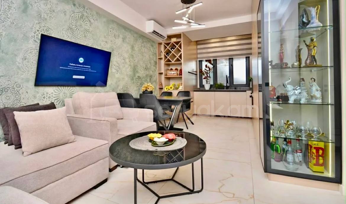 2 Սենյականոց Բնակարան, 42քմ, 9/11 հարկ, Դիզայներական Վերանորոգված, Կահավորված