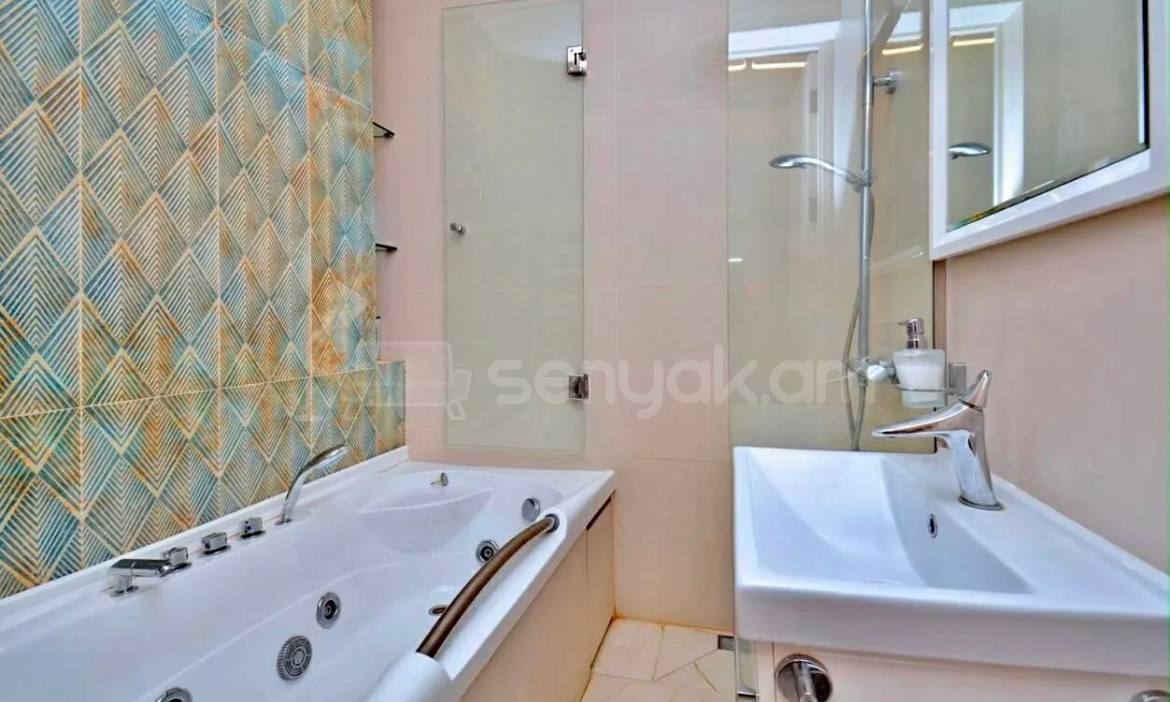 2 Սենյականոց Բնակարան, 42քմ, 9/11 հարկ, Դիզայներական Վերանորոգված, Կահավորված