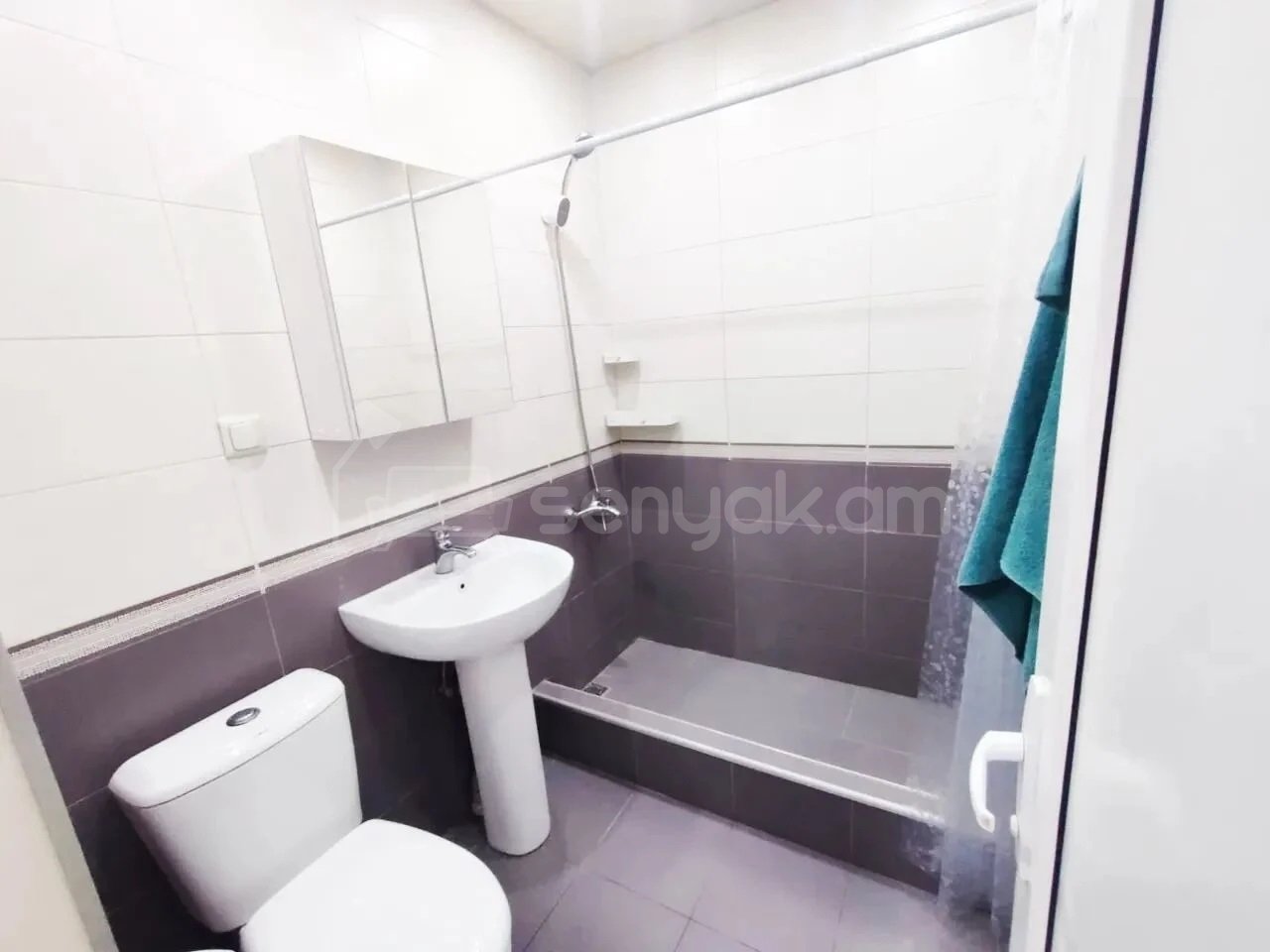 1 Սենյականոց Բնակարան, 38քմ, 10/10 հարկ, Կապիտալ Վերանորոգված