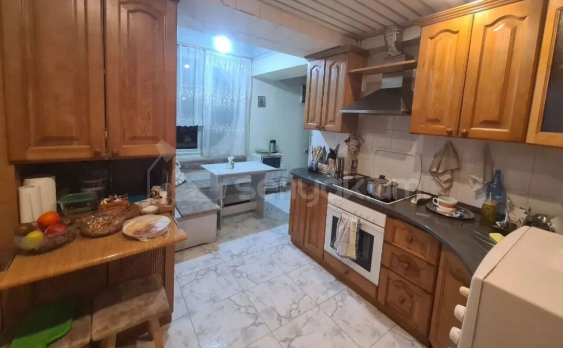 5 Սենյականոց Բնակարան, 142քմ, 3/14 հարկ, Նորմալ Վիճակում