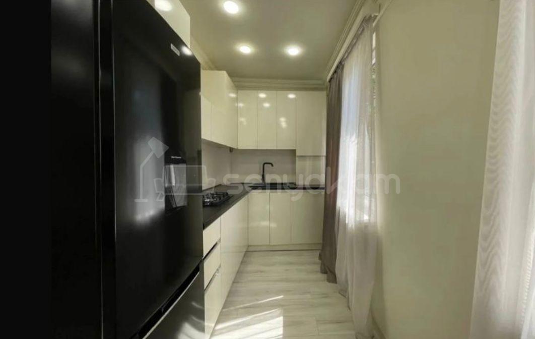 2 Սենյականոց Բնակարան, 50քմ, 1/9 հարկ, Դիզայներական Վերանորոգված, Կահավորված, Արևկող