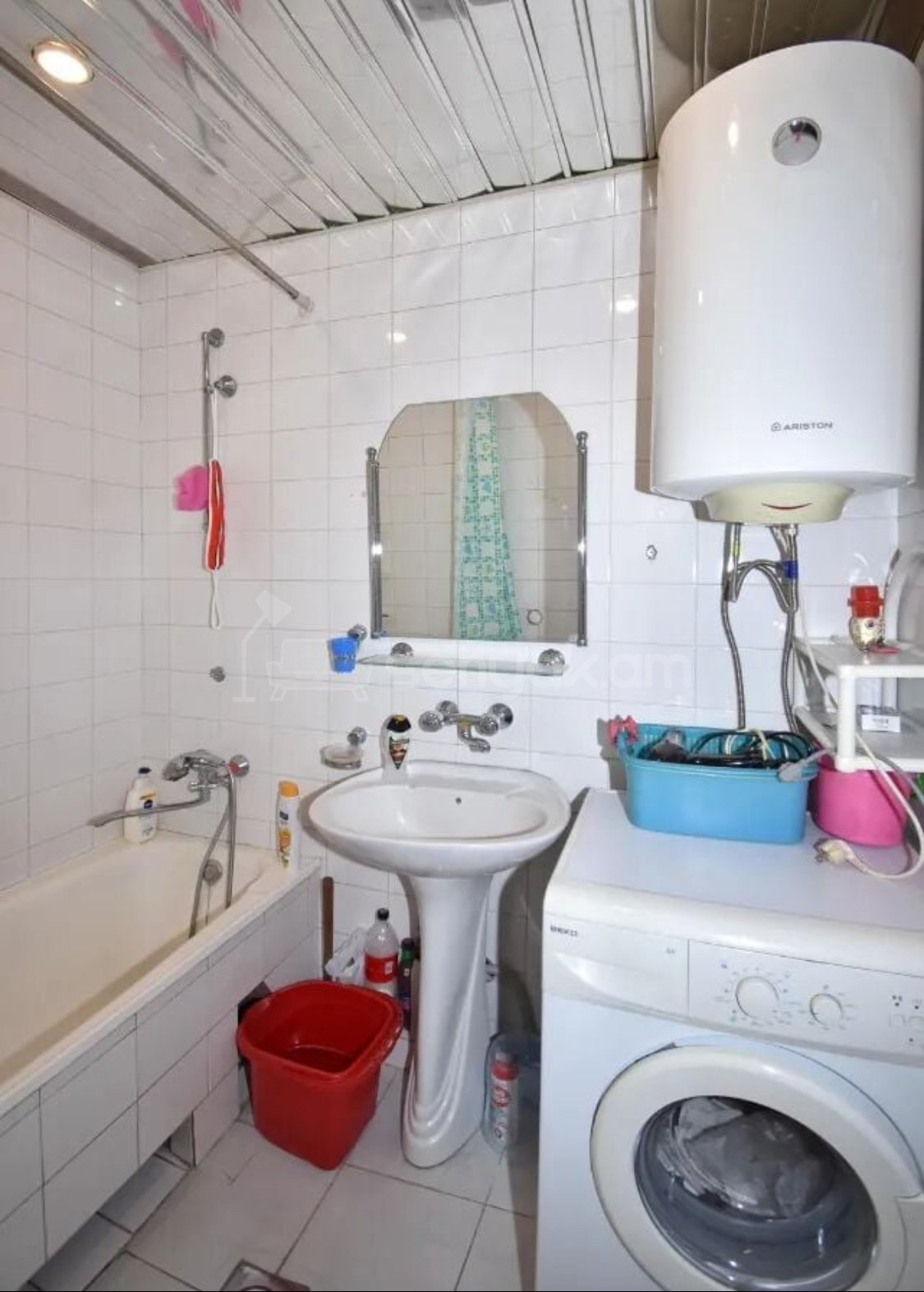 2 Սենյականոց Բնակարան Քարե Շենքում, 78քմ, 2/5 հարկ, Կոսմետիկ Վերանորոգված