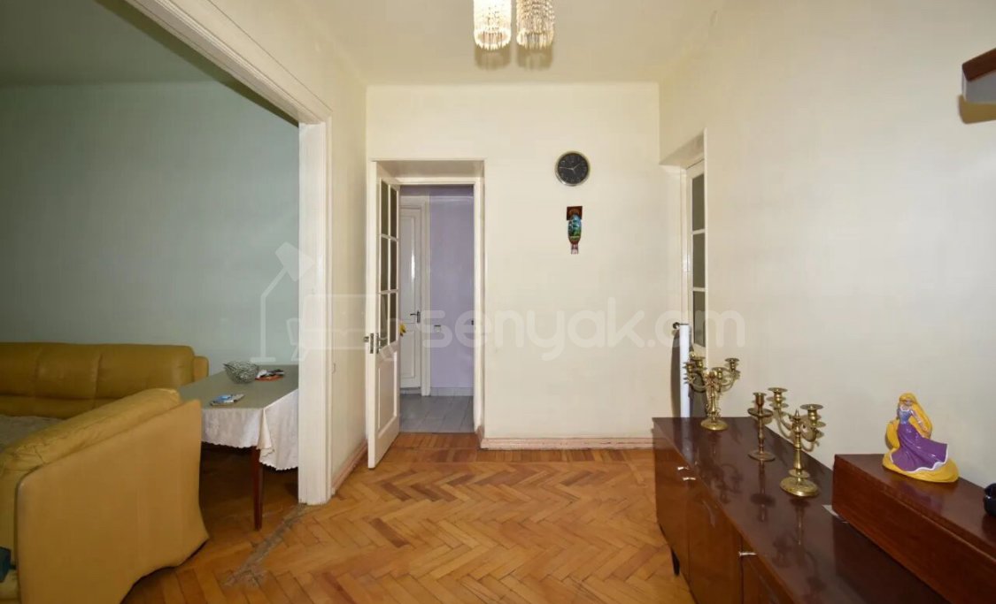 2 Սենյականոց Բնակարան Քարե Շենքում, 78քմ, 2/5 հարկ, Կոսմետիկ Վերանորոգված