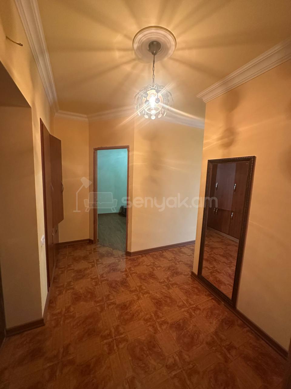 2 Սենյականոց Բնակարան Քարե Շենքում, 62քմ, 2/5 հարկ, Կապիտալ Վերանորոգված, Կահավորված