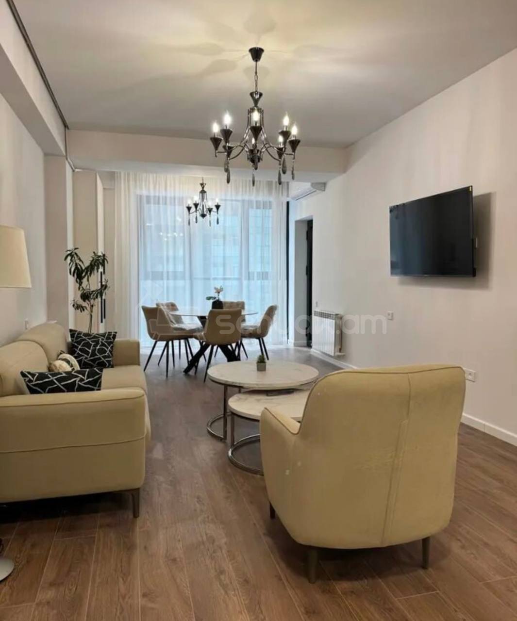 2 Սենյականոց Բնակարան, 72քմ, 8/17 հարկ, Կապիտալ Վերանորոգված