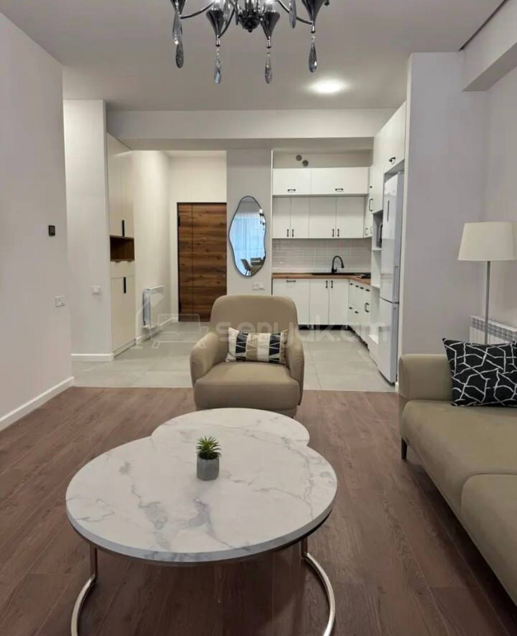 2 Սենյականոց Բնակարան, 72քմ, 8/17 հարկ, Կապիտալ Վերանորոգված