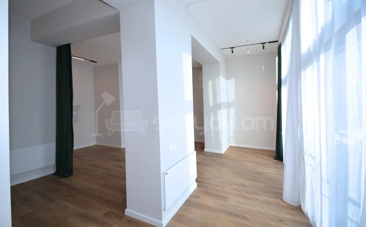 2 Սենյականոց Բնակարան Քարե Շենքում, 43քմ, 3/5 հարկ, Դիզայներական Վերանորոգված