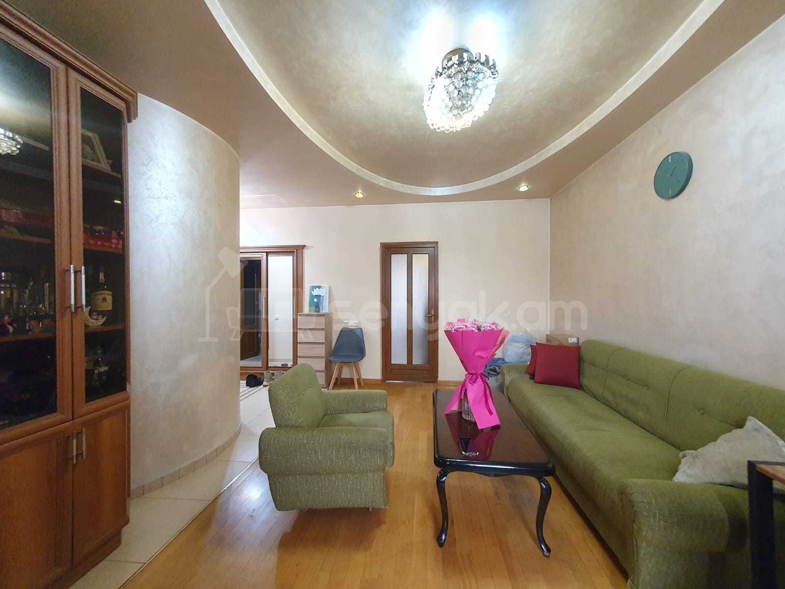 2 Սենյականոց Բնակարան Քարե Շենքում, 55քմ, 5/5 հարկ, Կապիտալ Վերանորոգված, Կահավորված, Արևկող