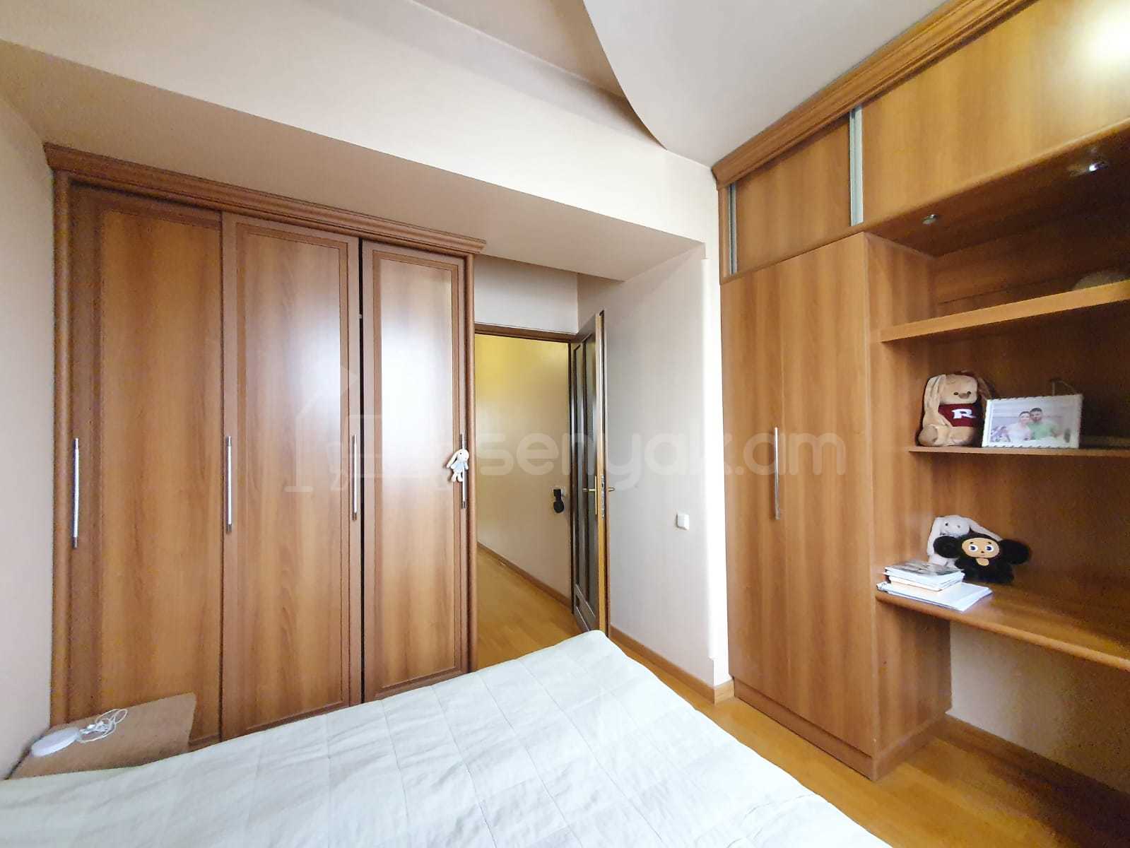 2 Սենյականոց Բնակարան Քարե Շենքում, 55քմ, 5/5 հարկ, Կապիտալ Վերանորոգված, Կահավորված, Արևկող