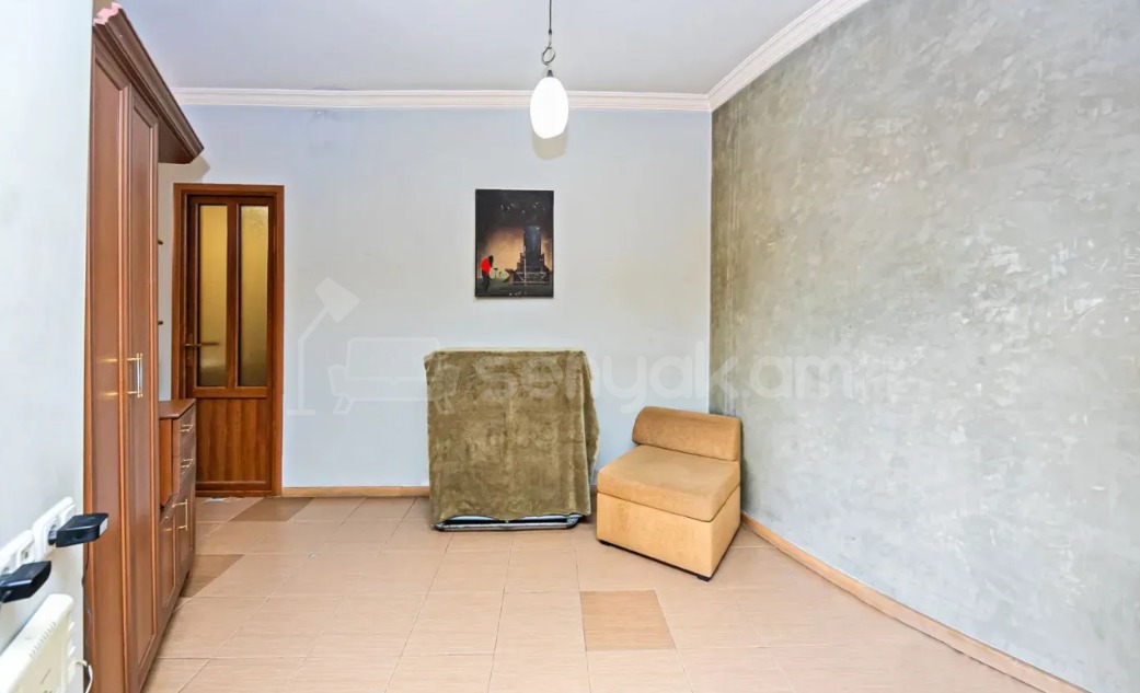 3 Սենյականոց Բնակարան, 87քմ, 9/12 հարկ, Նորմալ Վիճակում