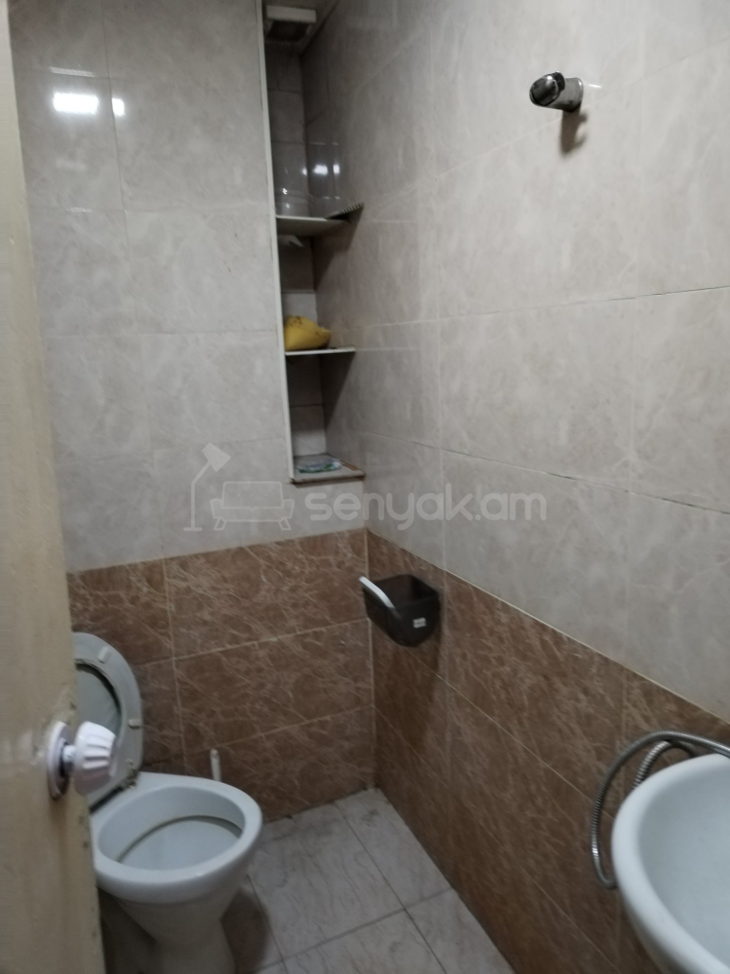 1 Սենյականոց Բնակարան Քարե Շենքում, 17քմ, 1/1 հարկ, Կոսմետիկ Վերանորոգված, Կահավորված