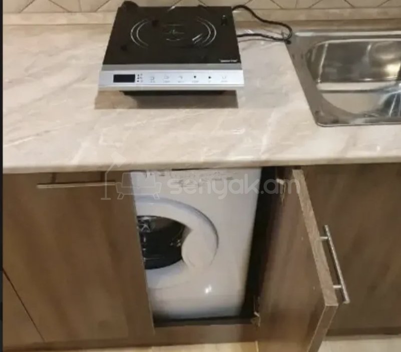 2 Սենյականոց Բնակարան Քարե Շենքում, 55քմ, 2/3 հարկ, Նորմալ Վիճակում, Կահավորված