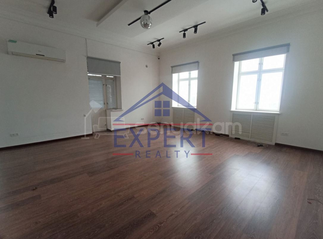 Օֆիսային Տարածք, 200քմ