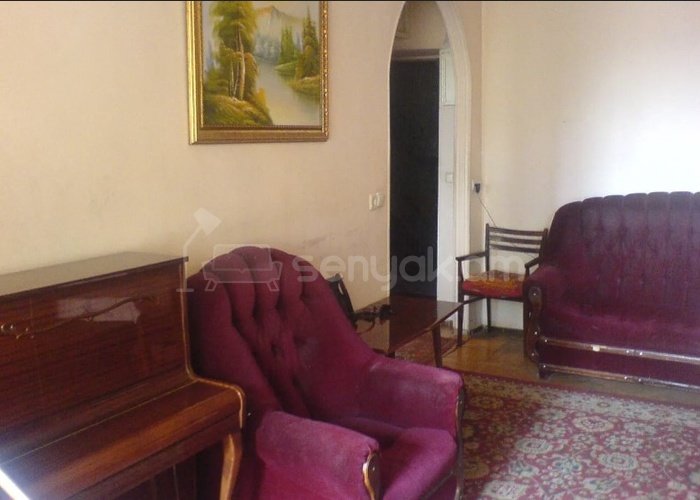 2 Սենյականոց Բնակարան Քարե Շենքում, 43քմ, 5/6 հարկ, Պետական Վիճակում