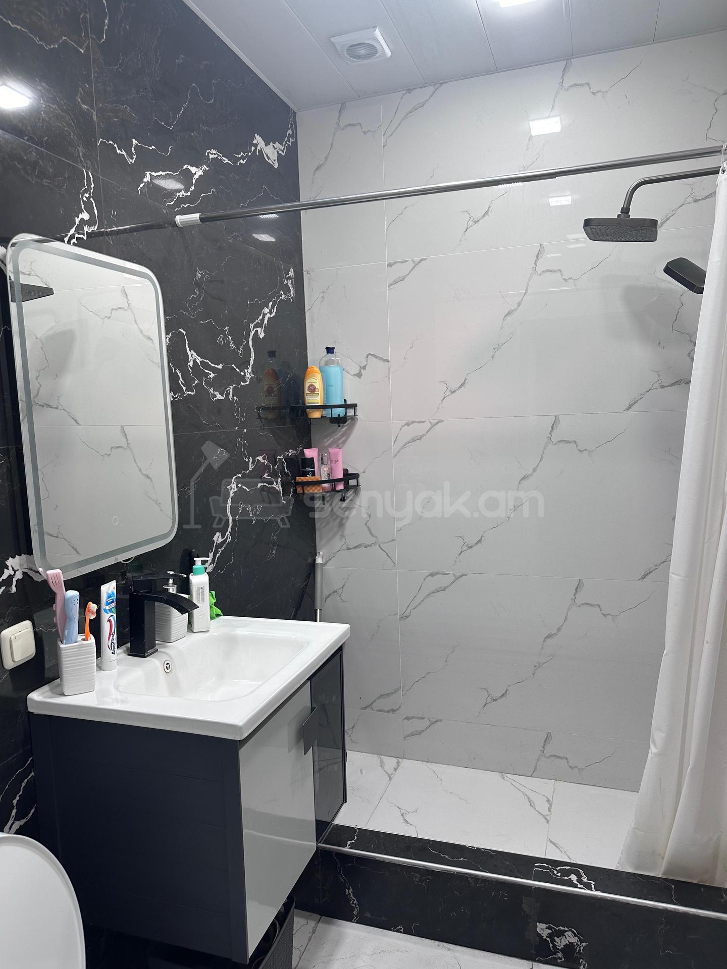 4 Սենյականոց Սեփական Տուն, 110քմ, Կապիտալ Վերանորոգված