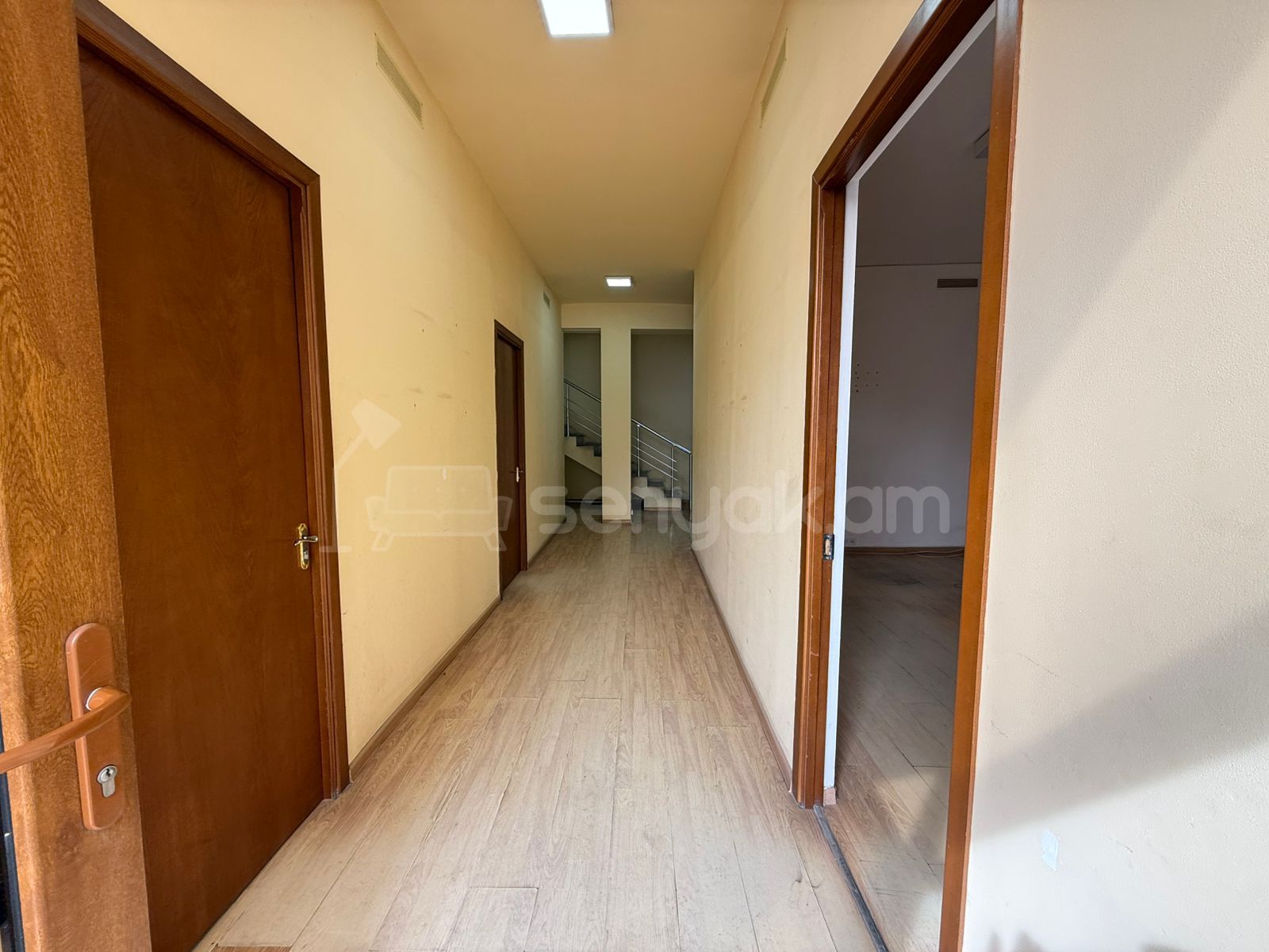 Օֆիսային Տարածք, 180քմ, Կապիտալ Վերանորոգված