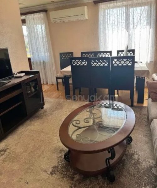 2 Սենյականոց Բնակարան Քարե Շենքում, 57քմ, 5/5 հարկ, Կապիտալ Վերանորոգված