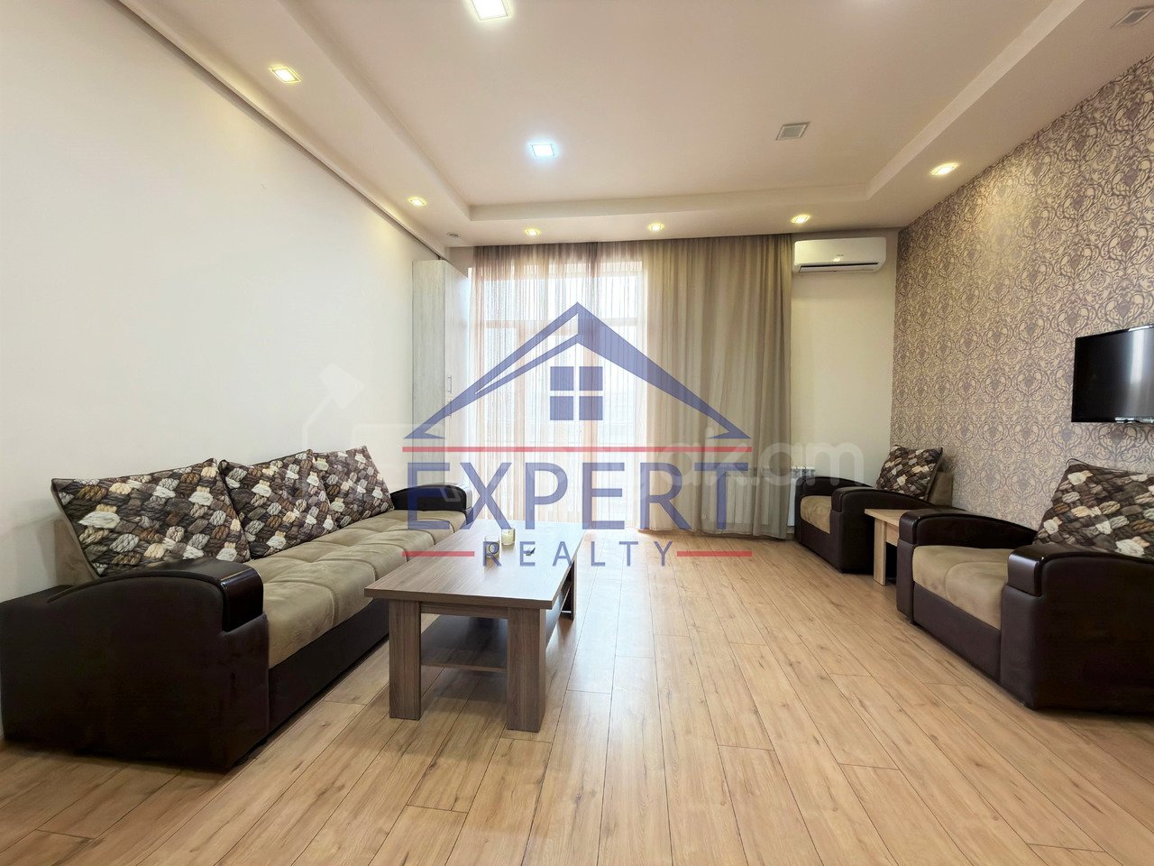 2 Սենյականոց Բնակարան Քարե Շենքում, 82քմ, 5/5 հարկ, Կապիտալ Վերանորոգված, Կահավորված, Արևկող