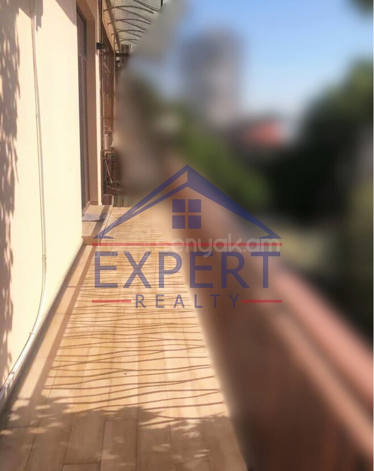 2 Սենյականոց Բնակարան Քարե Շենքում, 82քմ, 5/5 հարկ, Կապիտալ Վերանորոգված, Կահավորված, Արևկող