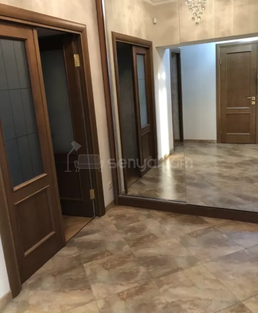 2 Սենյականոց Բնակարան Քարե Շենքում, 60քմ, 2/3 հարկ, Կապիտալ Վերանորոգված