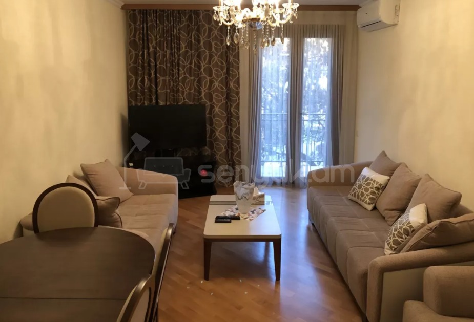 2 Սենյականոց Բնակարան Քարե Շենքում, 60քմ, 2/3 հարկ, Կապիտալ Վերանորոգված