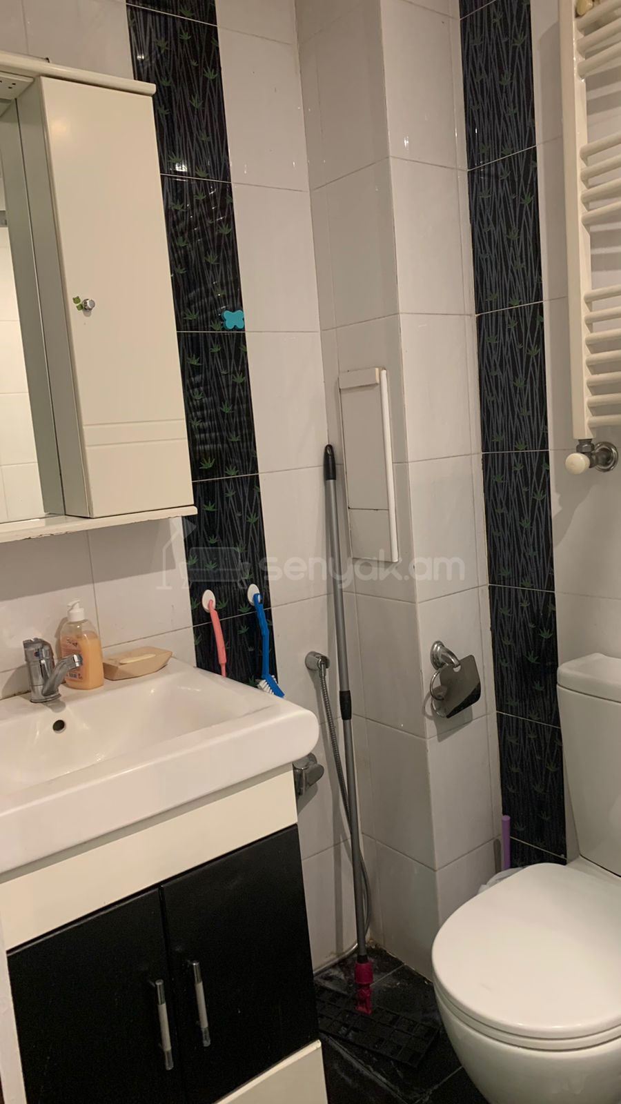 2 Սենյականոց Բնակարան Քարե Շենքում, 42քմ, 2/5 հարկ, Կապիտալ Վերանորոգված, Կահավորված, Արևկող