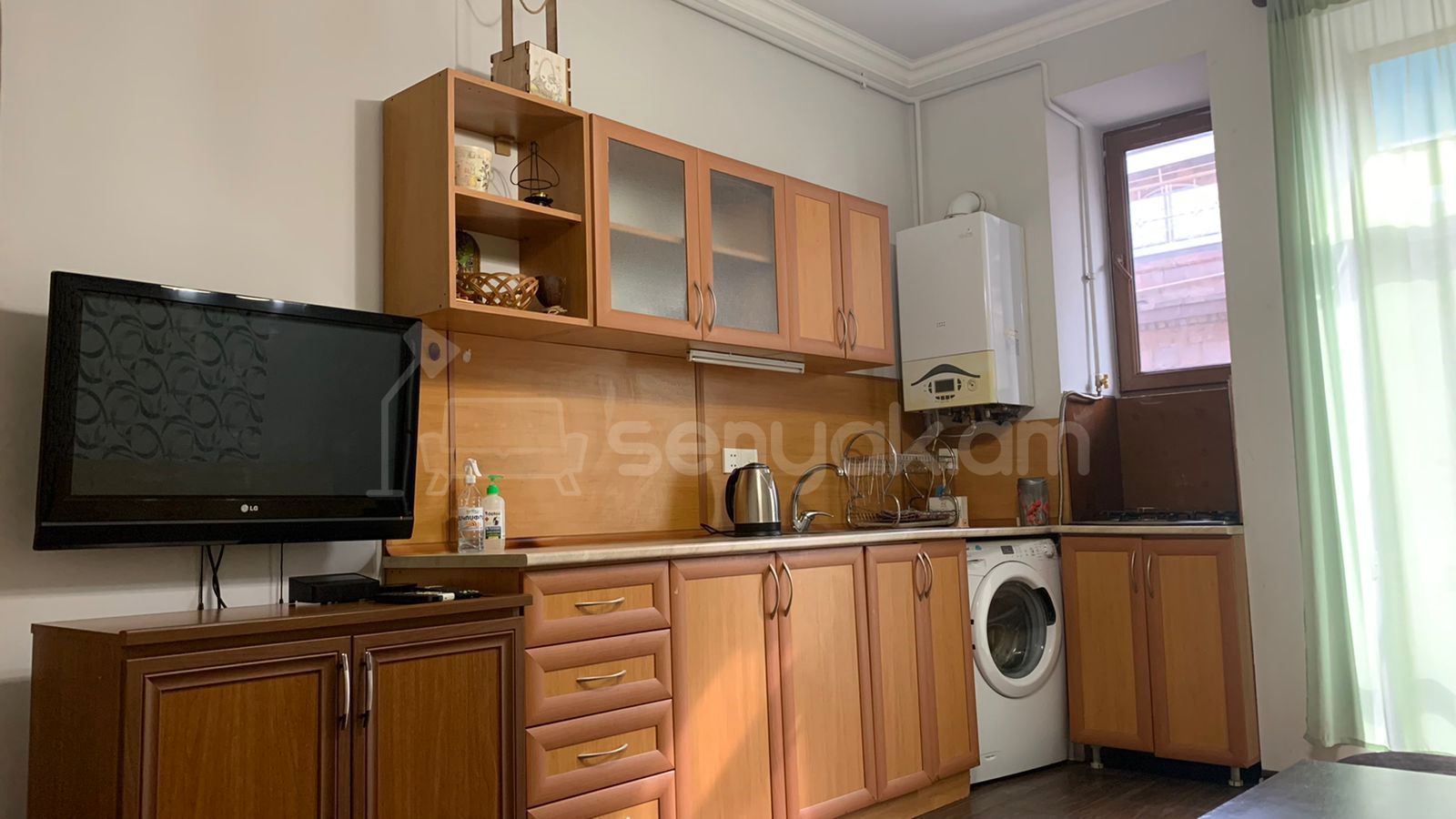 2 Սենյականոց Բնակարան Քարե Շենքում, 42քմ, 2/5 հարկ, Կապիտալ Վերանորոգված, Կահավորված, Արևկող