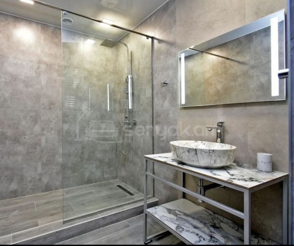 4 Սենյականոց Բնակարան, 92քմ, 7/9 հարկ, Կապիտալ Վերանորոգված, Կահավորված, Արևկող