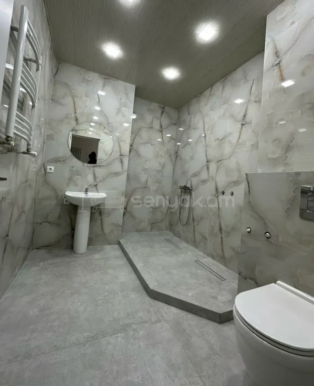 Նորակառույց Օֆիսային Տարածք, 83քմ