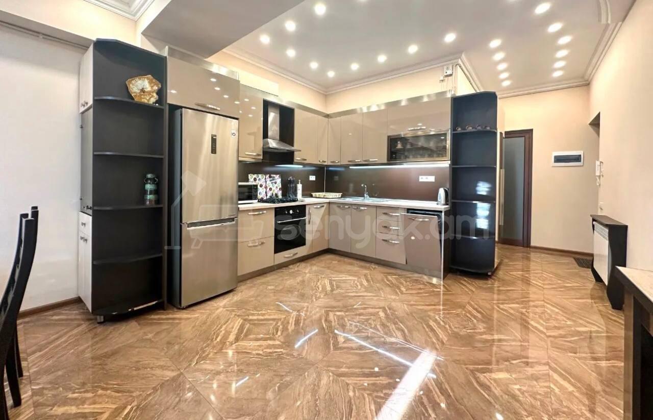 3 Սենյականոց Բնակարան Նորակառույցում, 77քմ, 7/10 հարկ, Կապիտալ Վերանորոգված, Կահավորված, Արևկող