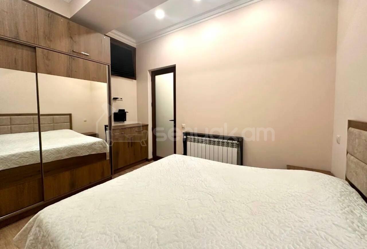 3 Սենյականոց Բնակարան Նորակառույցում, 77քմ, 7/10 հարկ, Կապիտալ Վերանորոգված, Կահավորված, Արևկող