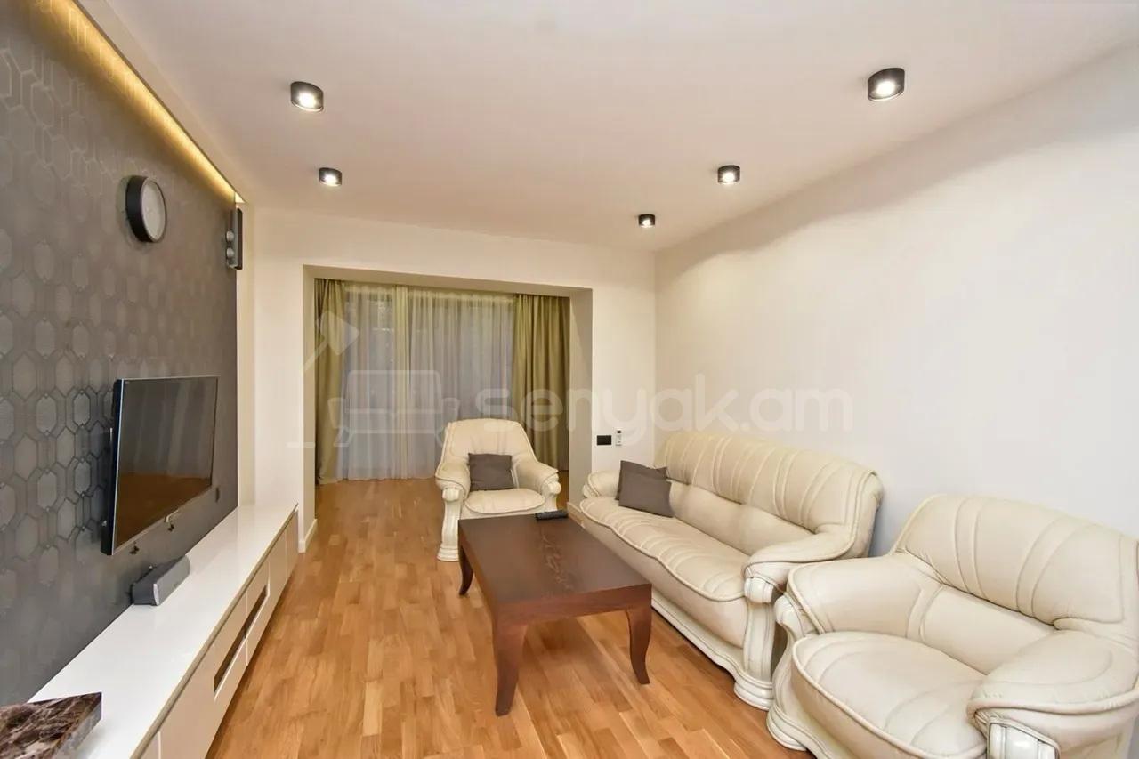 3 Սենյականոց Բնակարան Քարե Շենքում, 78քմ, 3/5 հարկ, Կապիտալ Վերանորոգված, Կահավորված, Արևկող