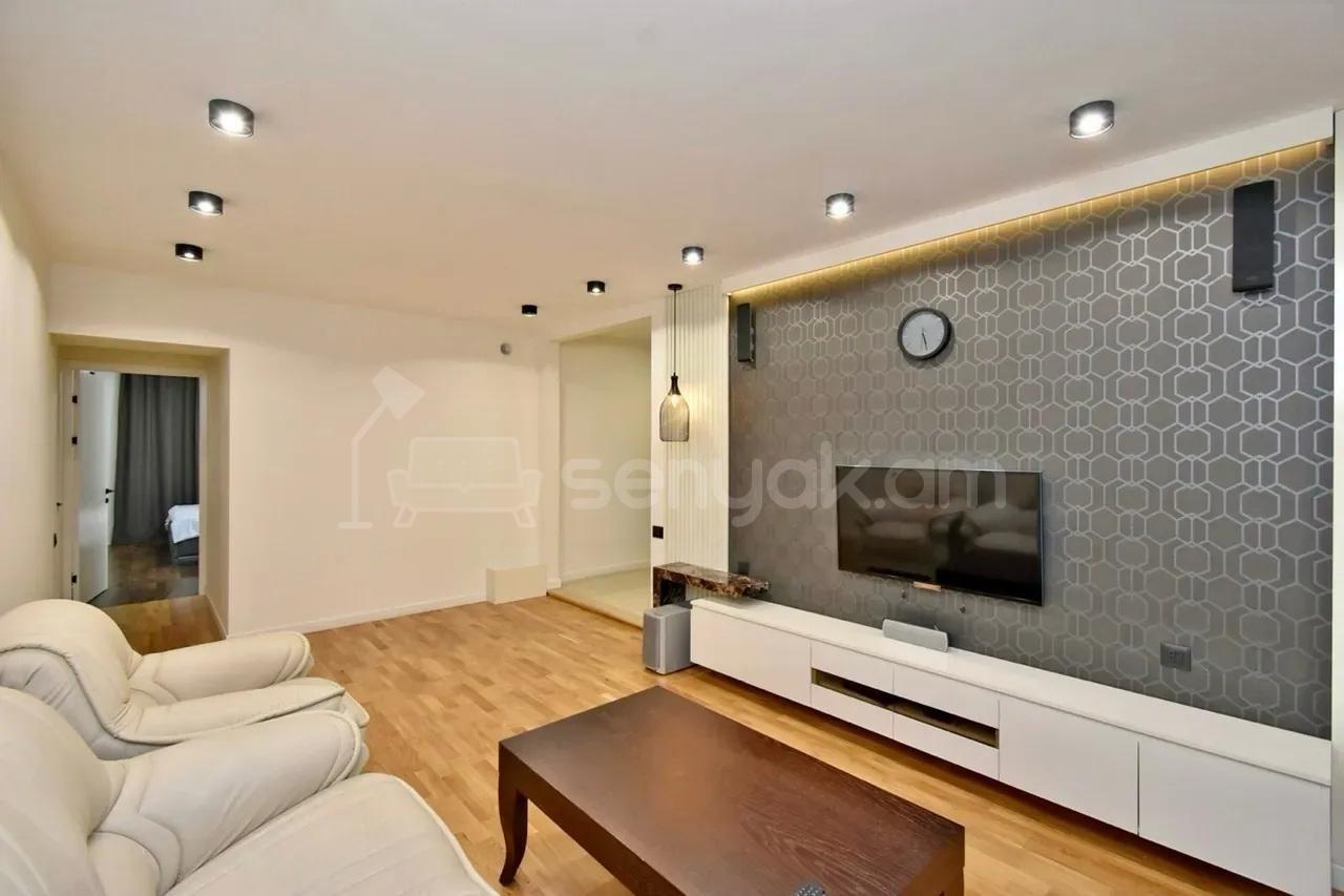 3 Սենյականոց Բնակարան Քարե Շենքում, 78քմ, 3/5 հարկ, Կապիտալ Վերանորոգված, Կահավորված, Արևկող