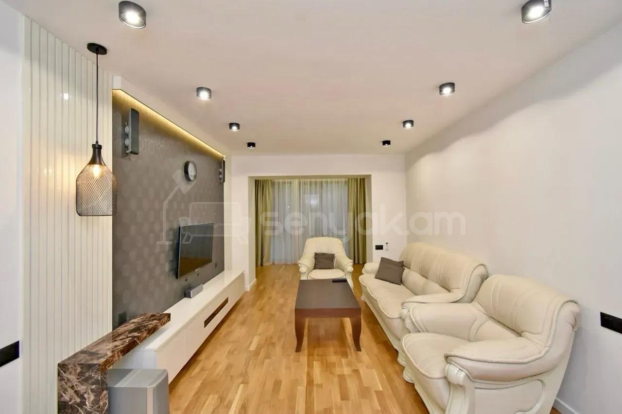 3 Սենյականոց Բնակարան Քարե Շենքում, 78քմ, 3/5 հարկ, Կապիտալ Վերանորոգված, Կահավորված, Արևկող