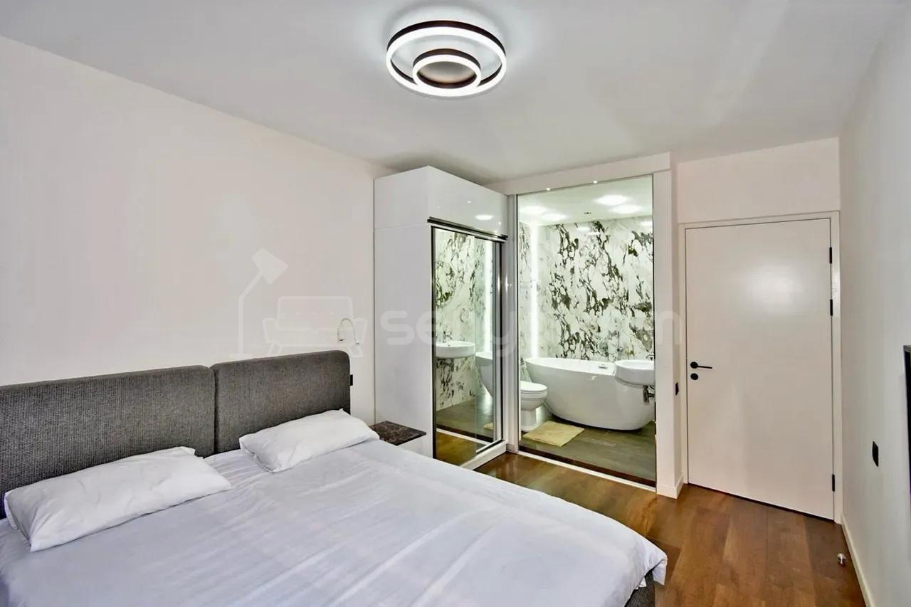 3 Սենյականոց Բնակարան Քարե Շենքում, 78քմ, 3/5 հարկ, Կապիտալ Վերանորոգված, Կահավորված, Արևկող