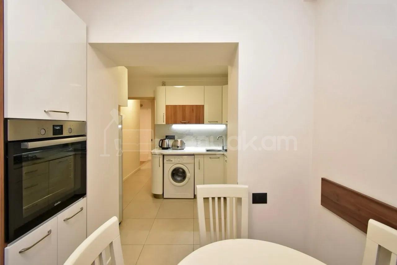 3 Սենյականոց Բնակարան Քարե Շենքում, 78քմ, 3/5 հարկ, Կապիտալ Վերանորոգված, Կահավորված, Արևկող