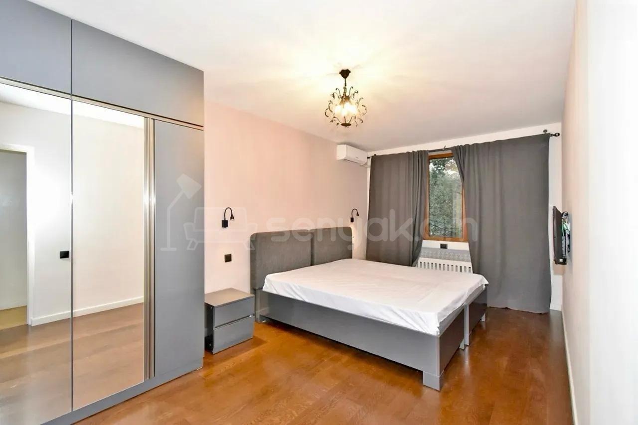 3 Սենյականոց Բնակարան Քարե Շենքում, 78քմ, 3/5 հարկ, Կապիտալ Վերանորոգված, Կահավորված, Արևկող