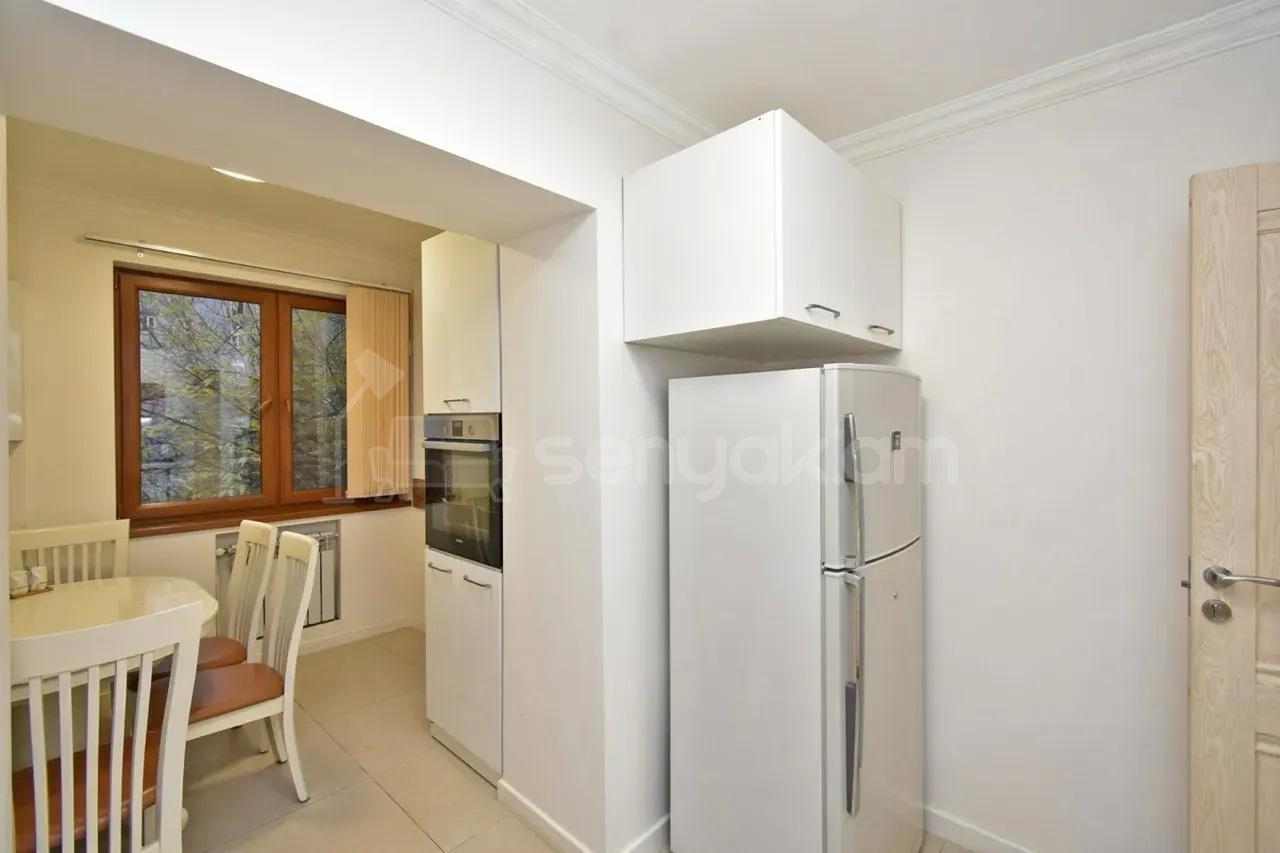 3 Սենյականոց Բնակարան Քարե Շենքում, 78քմ, 3/5 հարկ, Կապիտալ Վերանորոգված, Կահավորված, Արևկող