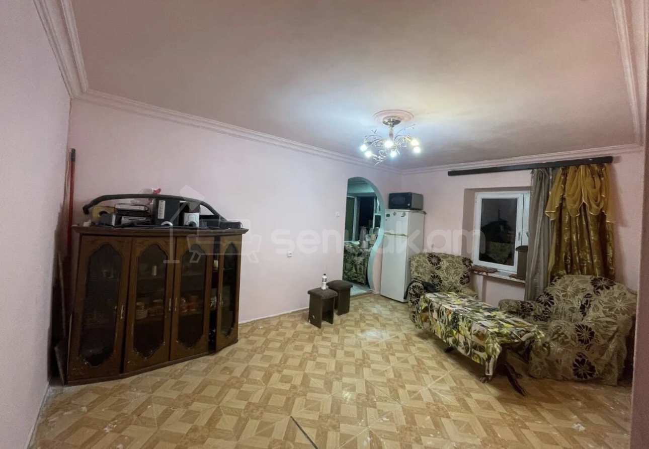 2 Սենյականոց Բնակարան Քարե Շենքում, 40քմ, 4/4 հարկ, Կոսմետիկ Վերանորոգված, Կահավորված