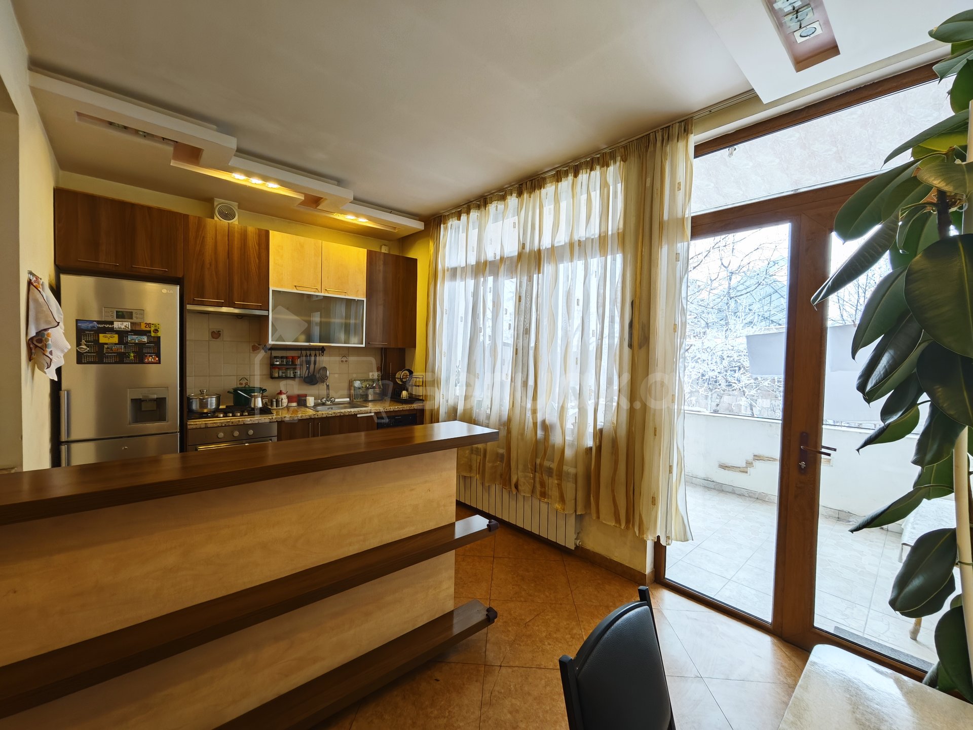 4 Սենյականոց Սեփական Տուն, 120քմ, Կապիտալ Վերանորոգված, Կահավորված, Ավտոտնակով