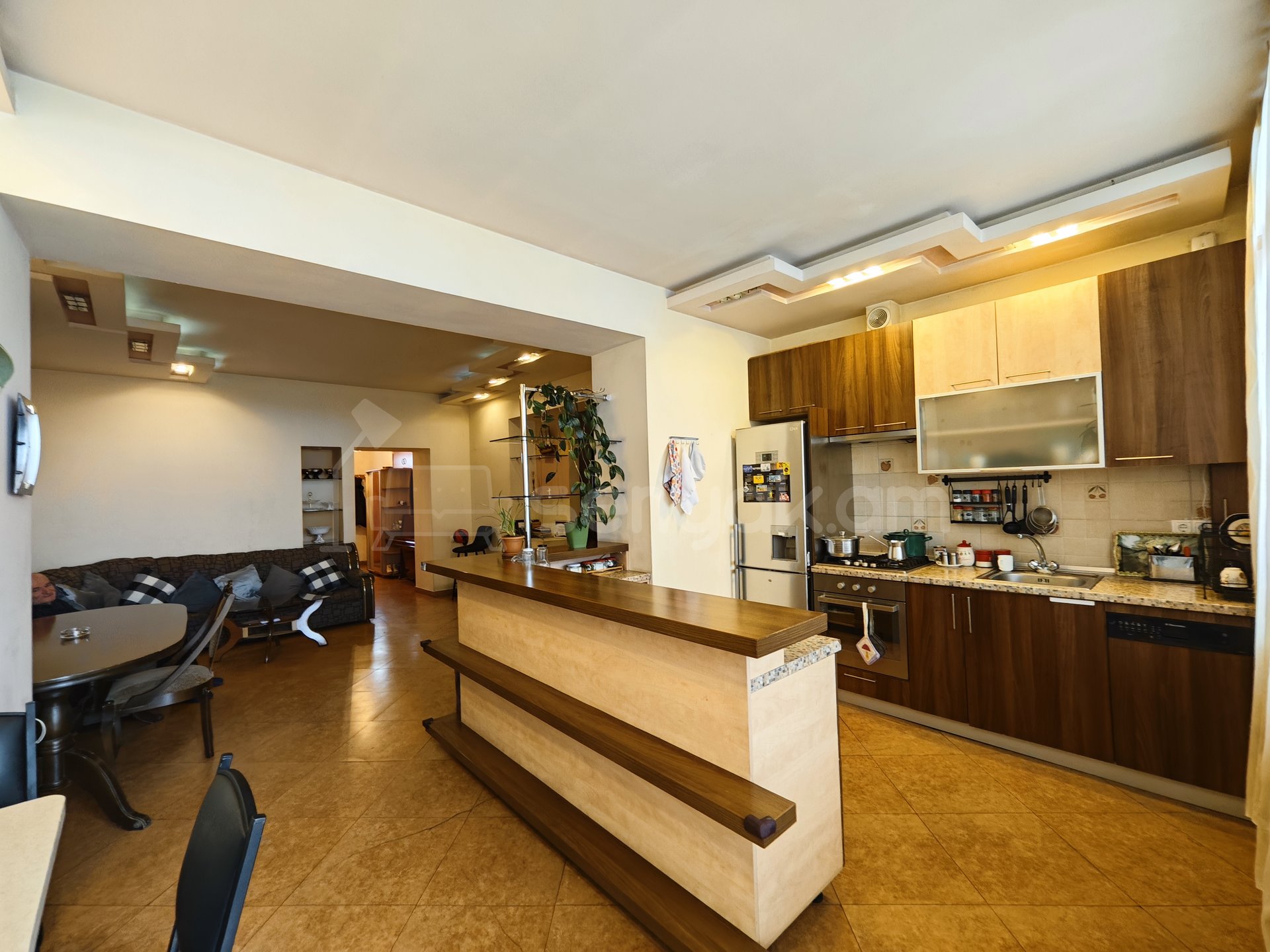 4 Սենյականոց Սեփական Տուն, 120քմ, Կապիտալ Վերանորոգված, Կահավորված, Ավտոտնակով