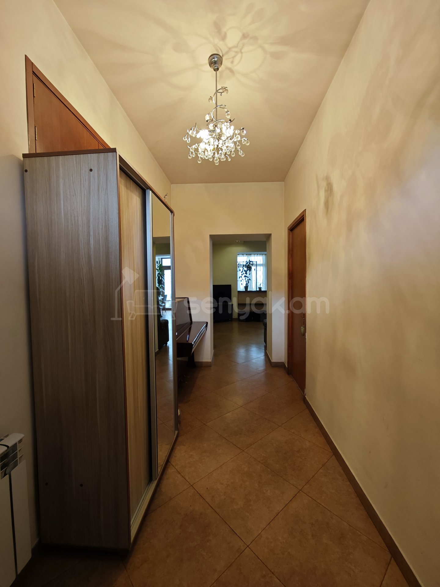 4 Սենյականոց Սեփական Տուն, 120քմ, Կապիտալ Վերանորոգված, Կահավորված, Ավտոտնակով