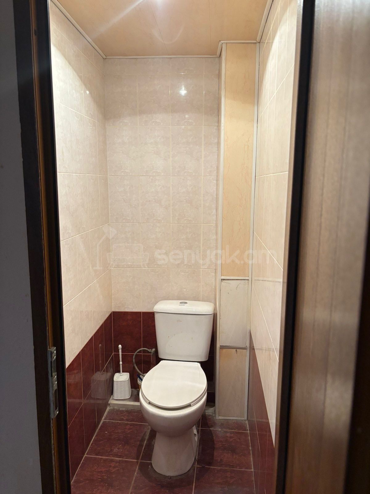 3 Սենյականոց Բնակարան Քարե Շենքում, 74քմ, 5/5 հարկ, Նորմալ Վիճակում