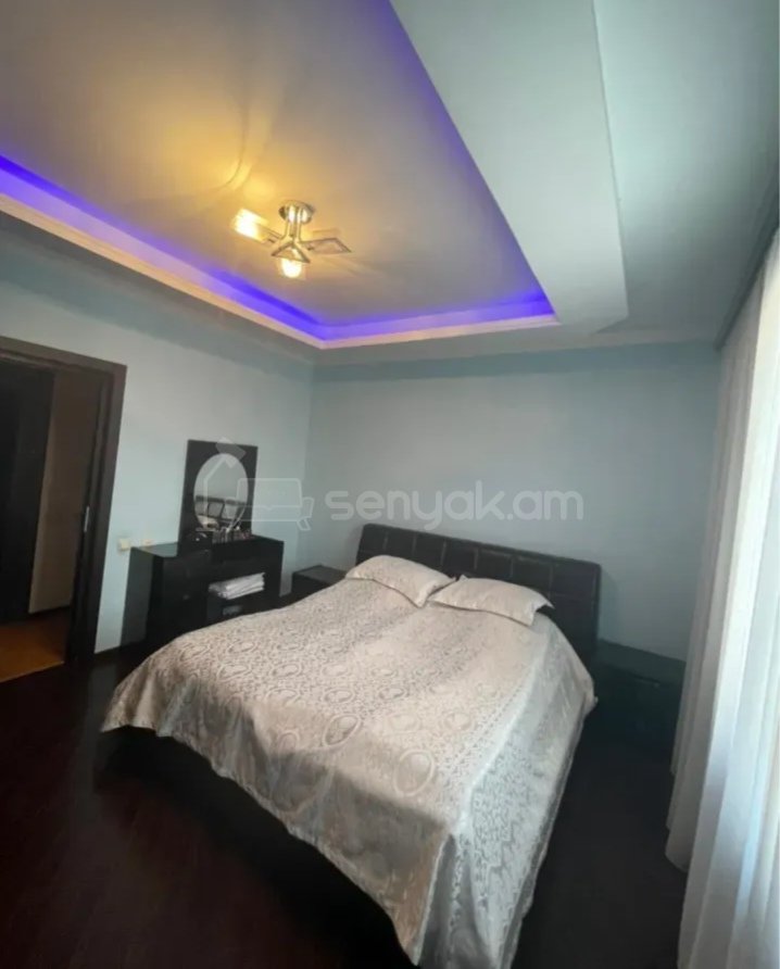 3 Սենյականոց Բնակարան, 70քմ, 7/9 հարկ, Նորմալ Վիճակում, Կահավորված