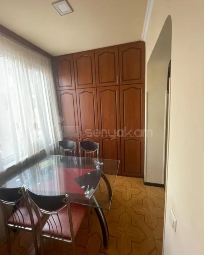 3 Սենյականոց Բնակարան, 70քմ, 7/9 հարկ, Նորմալ Վիճակում, Կահավորված