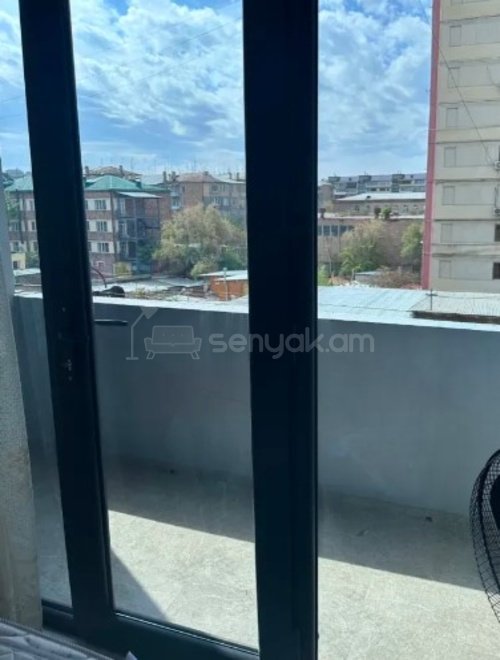 2 Սենյականոց Բնակարան Քարե Շենքում, 40քմ, 3/6 հարկ, Կապիտալ Վերանորոգված, Կահավորված, Արևկող