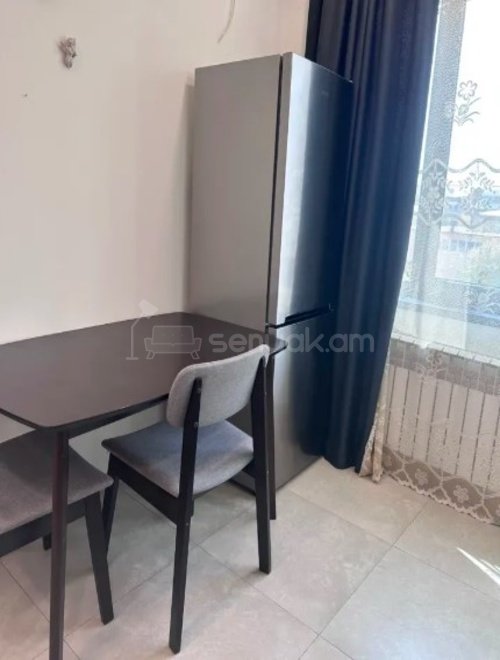 2 Սենյականոց Բնակարան Քարե Շենքում, 40քմ, 3/6 հարկ, Կապիտալ Վերանորոգված, Կահավորված, Արևկող