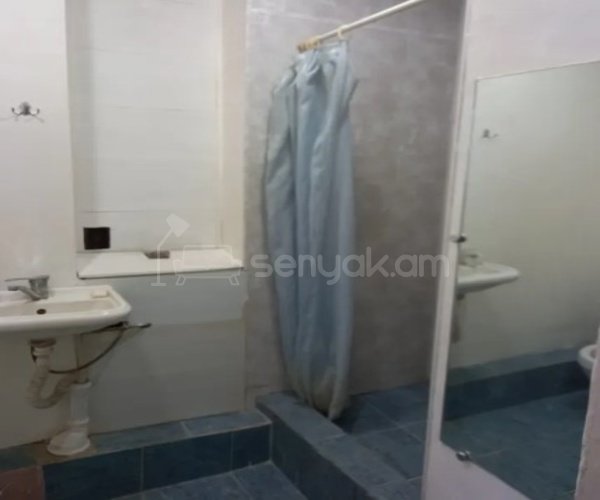 2 Սենյականոց Բնակարան Քարե Շենքում, 33քմ, 2/4 հարկ, Կոսմետիկ Վերանորոգված, Կահավորված, Արևկող