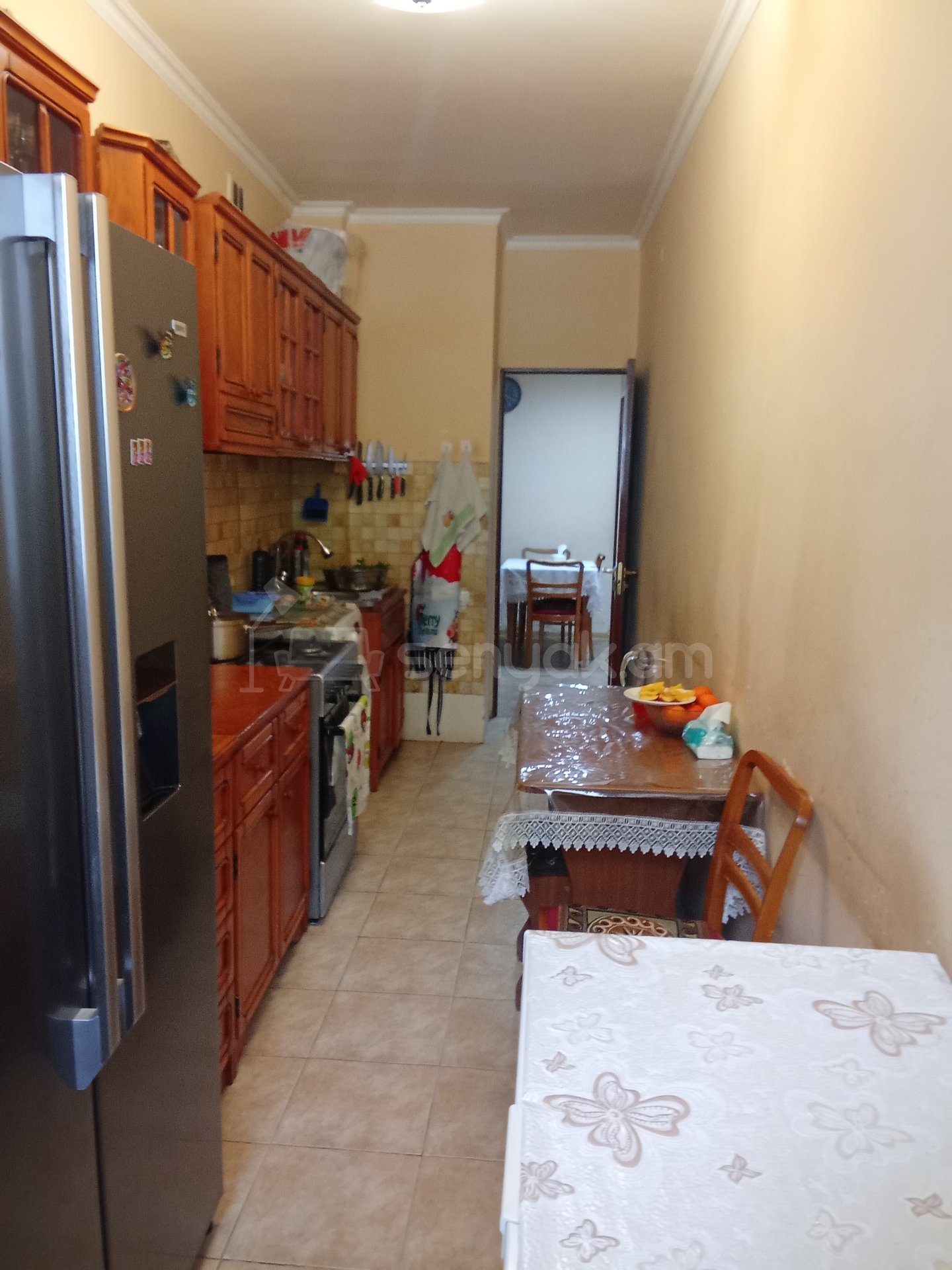 3 Սենյականոց Բնակարան Քարե Շենքում, 74քմ, 1/5 հարկ, Կապիտալ Վերանորոգված